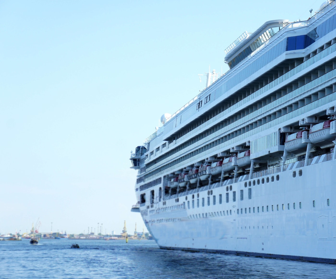 cruise-ship-1.jpg