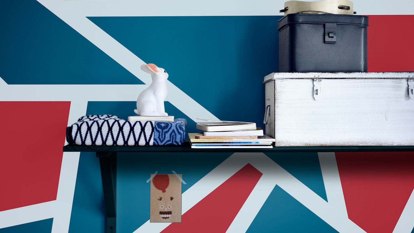 Égayez les meubles et les accessoires de sa chambre en y ajoutant des formes géométriques amusantes