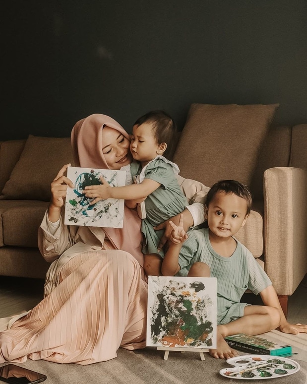 “Warna” - @dentiagustine