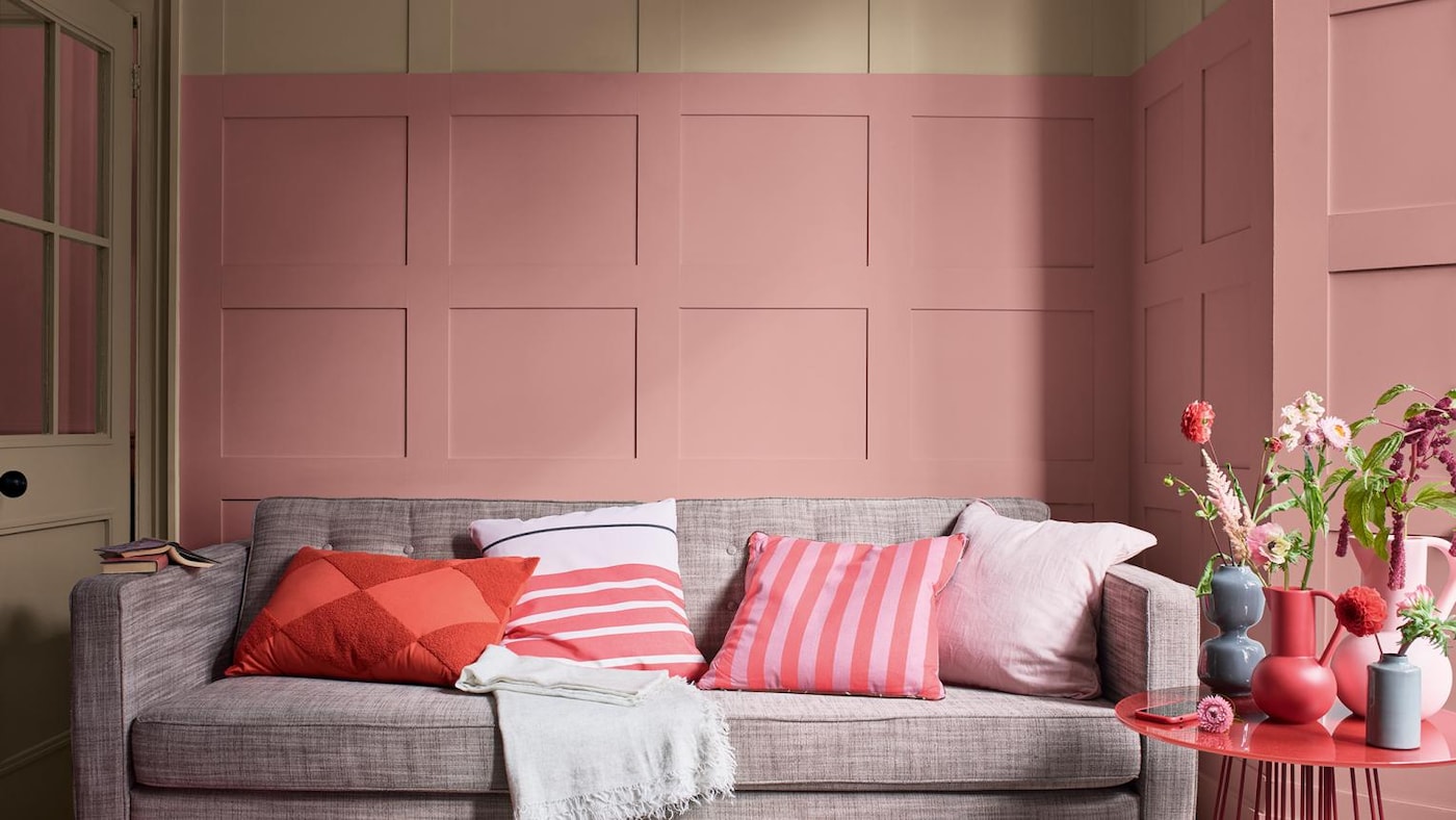 Dulux Colour of the Year 2021 dengan perpaduan dua warna cat di ruang keluarga