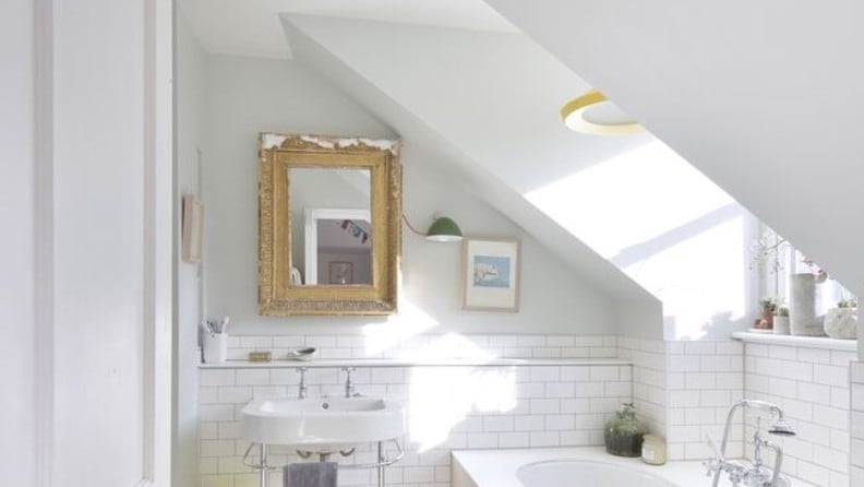 dulux_idee-bagno_bagno-bianco-elegante