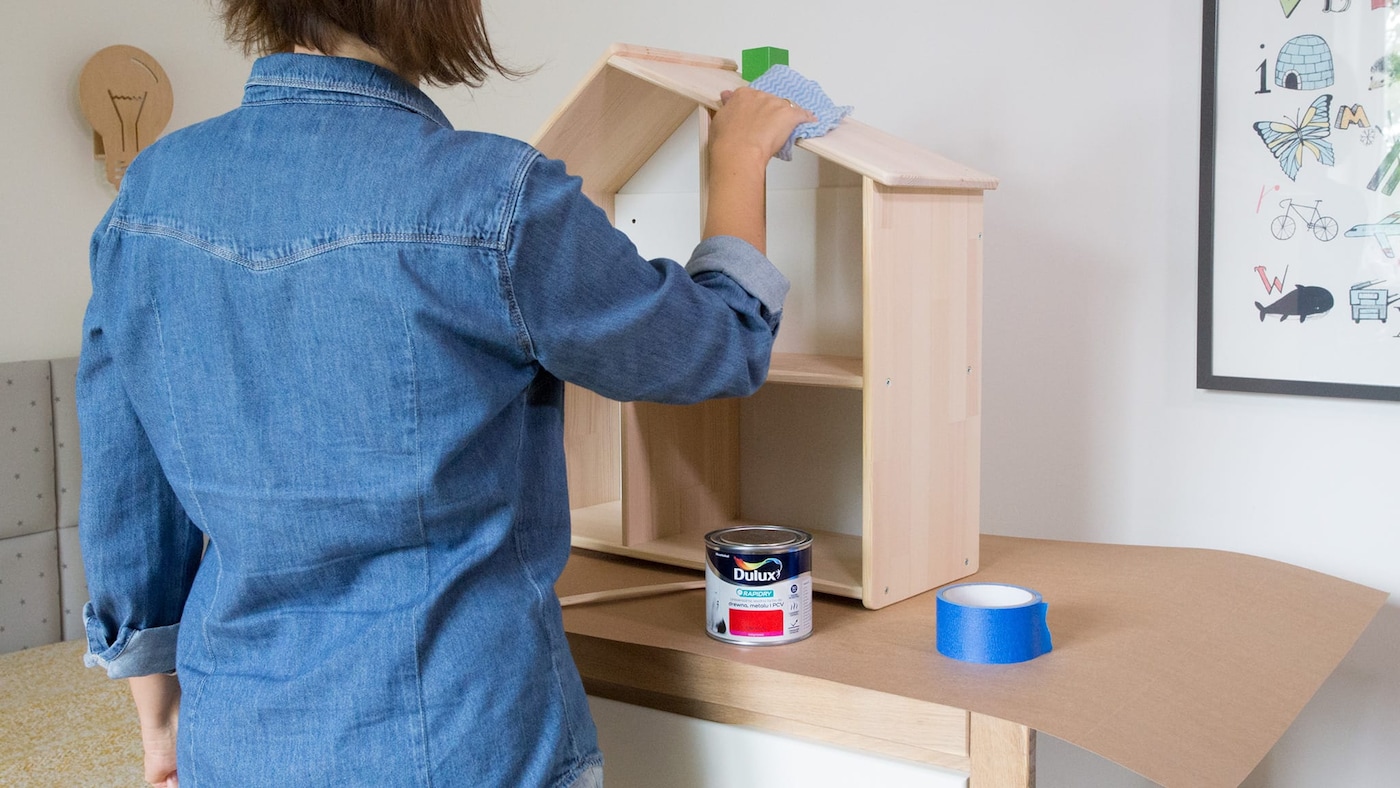 Odpylenie drewnianej półki