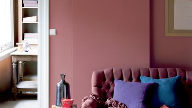 Klimat salonu w stylu glamour tworzą również, a może przede wszystkim, meble.