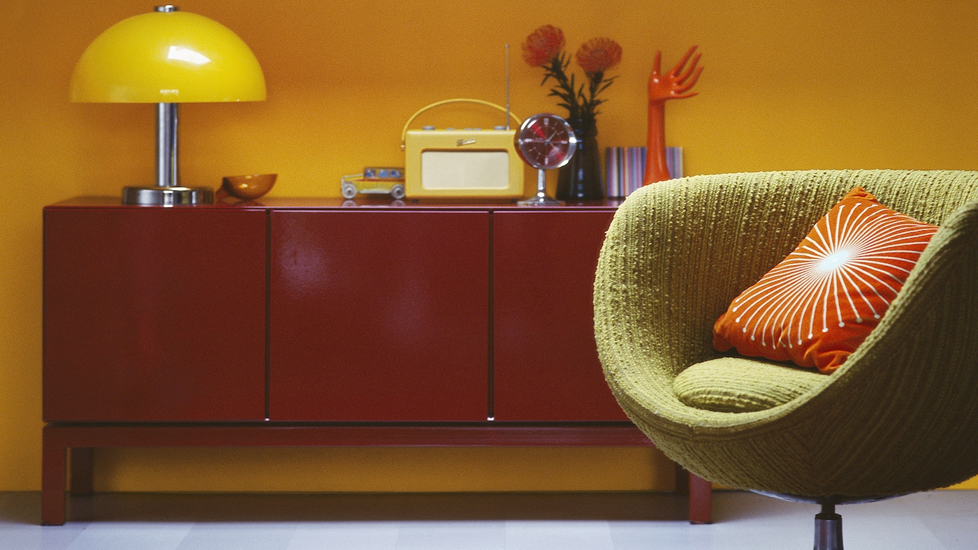 Warm yellow shades on a wall adds a dash of sunshine to any room.