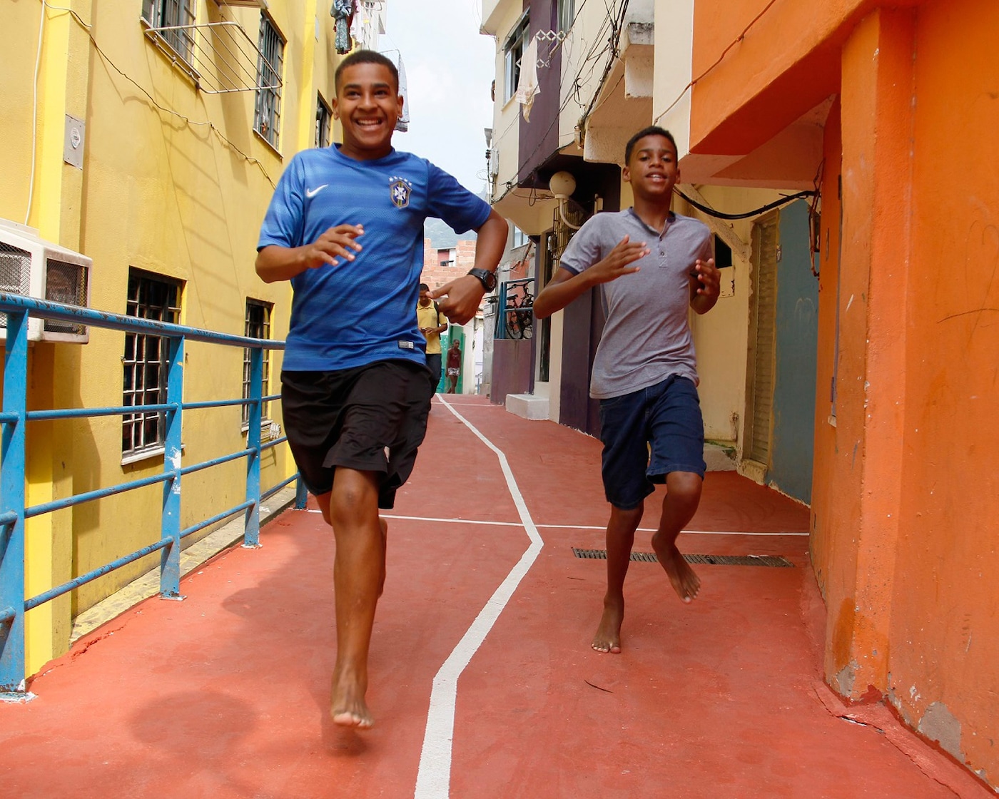 Our Let’s Colour projects are dedicated to transforming and renewing spaces across the world.