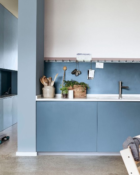 white gloss kitchen icy blue grey tones