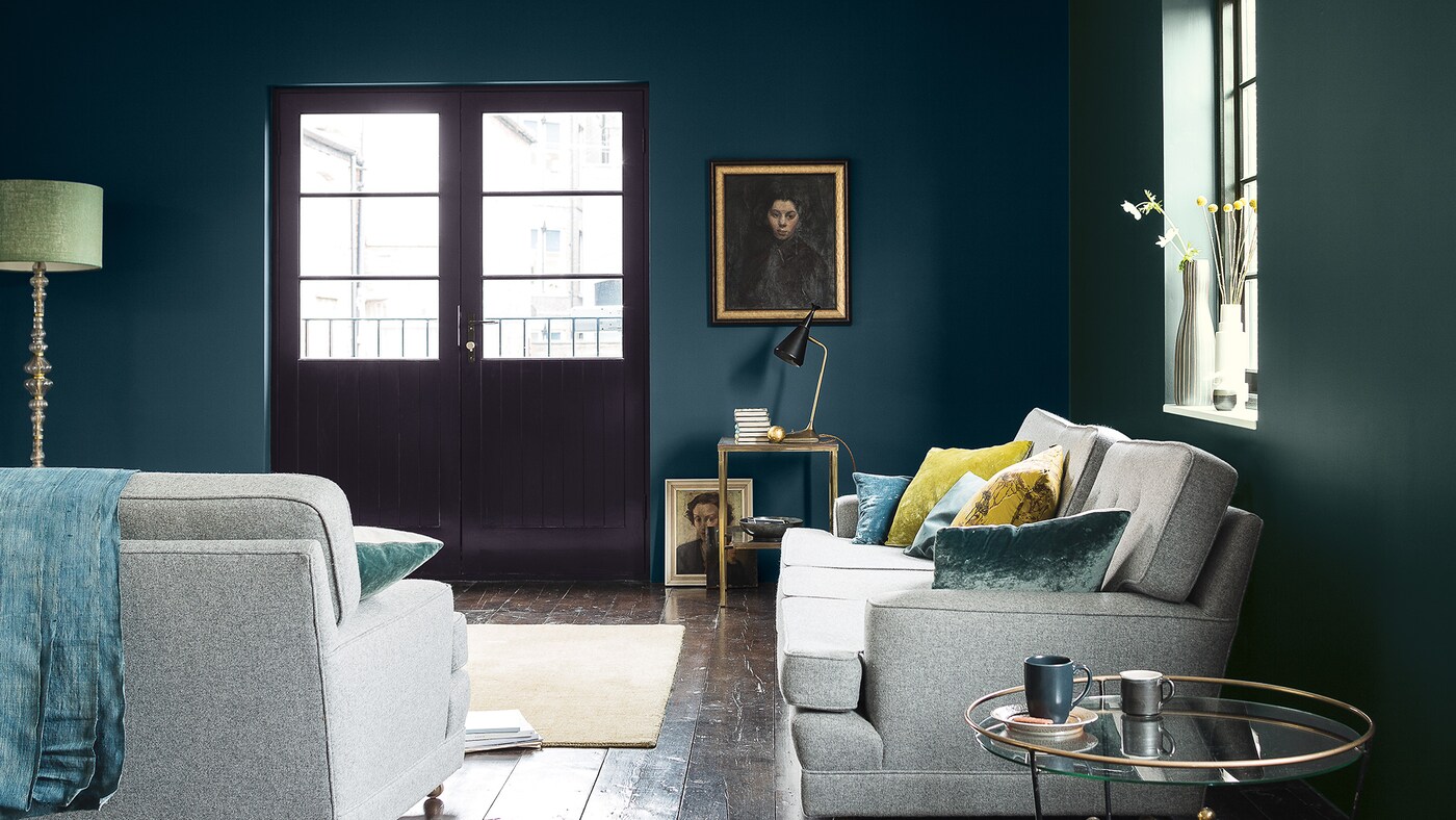 Un duo gagnant en Bleu Canard et Gris Moyen pour être dans l’air du temps.