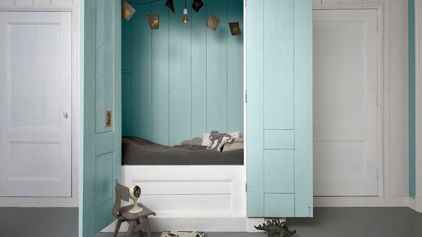 Chambre bleu céladon et blanc de perle