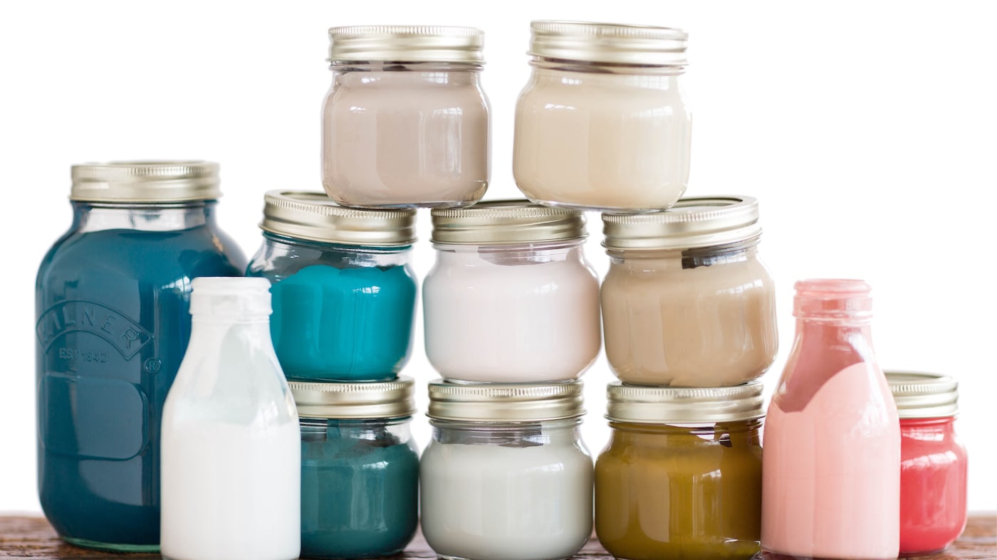 S’il vous reste de la peinture, pensez à la conserver correctement pour la prochaine fois : à l’abri de la lumière et du gel.