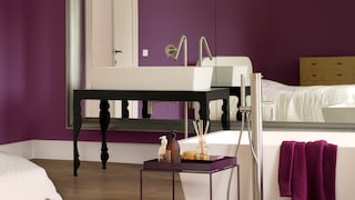 Peinture pour salle de bain, peinture pourpre
