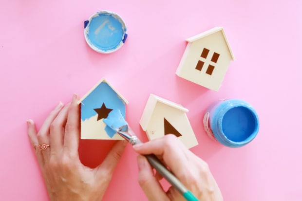 Notre peinture ultra mat Chalk Paint (Rose Pink, Vert Turquoise, Bleu Méditerranée et Moutarde)