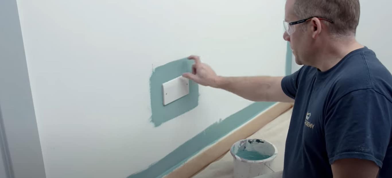Painting around plug sockets