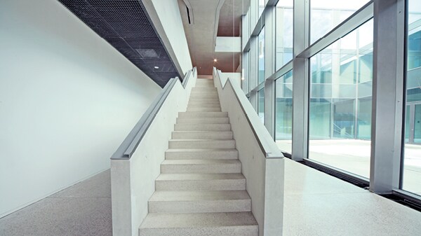 Referenzen_Gewerbe_DLR img 2