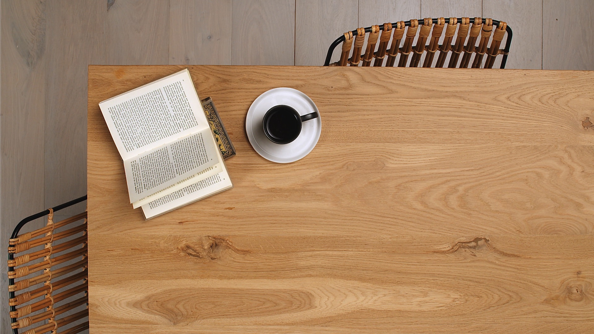 Houten tafel behandelen - uitgebreid stappenplan