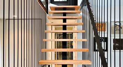 Kies de juiste traplak voor jouw trap