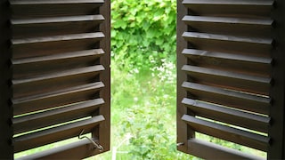 Drewniane okiennice znowu w modzie