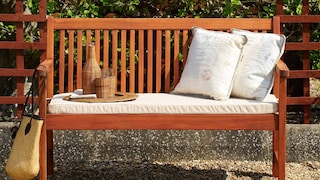 Jak odrestaurować starą ławkę ogrodową