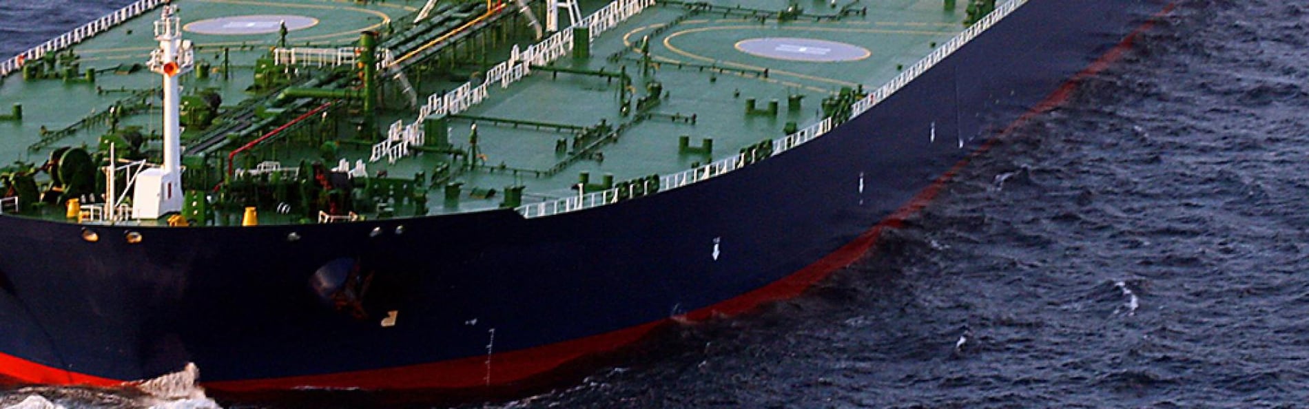 Intersleek 1100SR helps VLCC owners