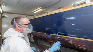 Last year I painted the hull with Gelshield® 200 followed by an antifouling. When lifting the boat most of the antifouling had detached. What has happened?