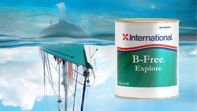 B-Free Explore neben einer Unterwasseransicht eines Segelboots