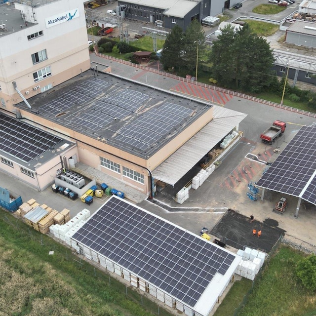 solar-panels-installed-at-opava-site