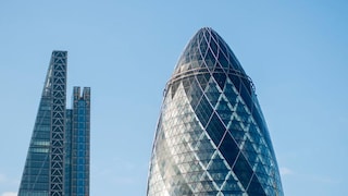 AkzoNobel grows revenue 26% and delivers €335 million adjusted operating income