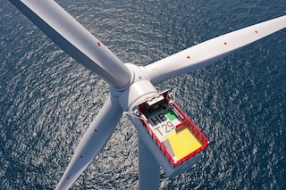 AkzoNobel rises to challenge of protecting world’s biggest offshore wind farm
