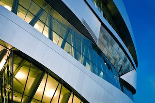 AkzoNobel strengthens carbon reduction commitment with superdurable range of low-energy powder coatings  