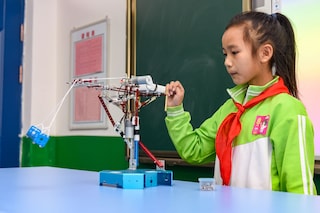 Tens of thousands of children empowered in 25-year history of AkzoNobel Education Fund