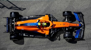 AkzoNobel and McLaren Racing shift partnership into top gear