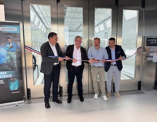 AkzoNobel inaugure un nouveau centre de formation 100% électrique pour son activité peinture carrosserie en France
