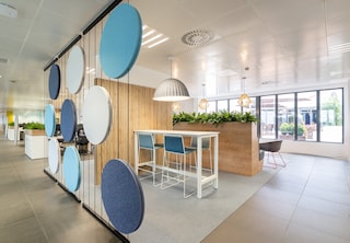 AkzoNobel inaugura nuevas oficinas en Barcelona para una mayor integración y bienestar de sus equipos