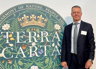 AkzoNobel receives royal seal of approval as a leader in sustainability