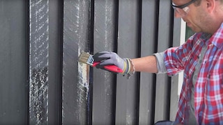 VIDEO: SÅ HÄR MÅLAR DU DIN FASAD