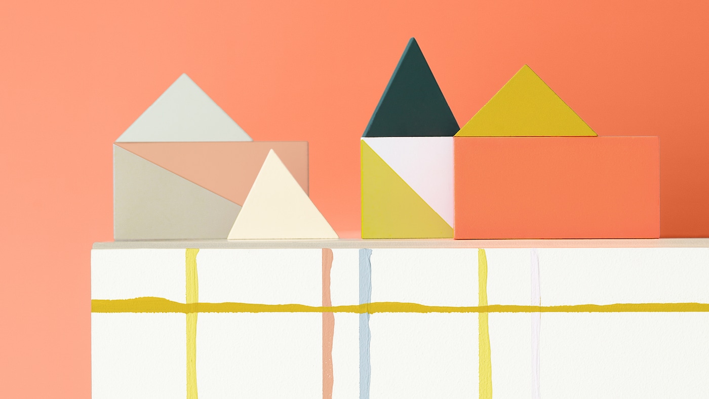 Si buscás ideas de decoración más dramáticas, una pared destacada informal y desenfadada podría ser lo que necesitás para que la habitación destaque sobre las demás.