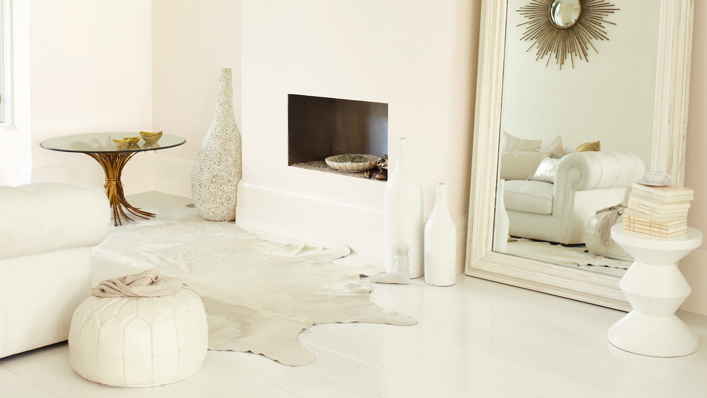 ¿Tenés una habitación pequeña? ¿Diminuta? Aprovechá el poder de la pintura blanca para crear una sensación de espacio y amplitud.