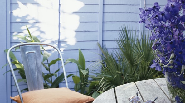 ¿Necesitás renovar el exterior de tu casa? Con una simple mano de pintura, podés crear un patio espléndido, perfecto para cualquier ocasión.