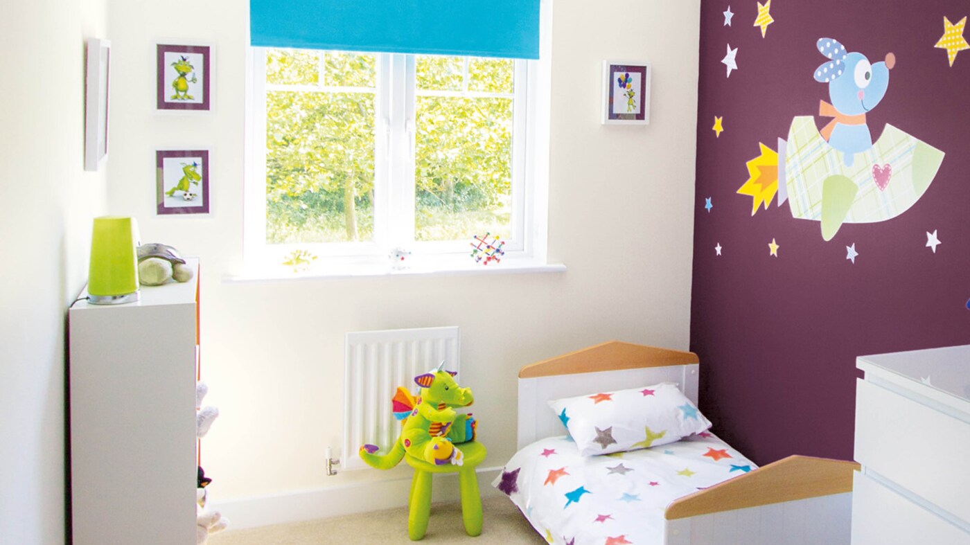 Una habitación de bebé temática no solo es una forma maravillosa de compartir recuerdos con el pequeño, sino también una forma fantástica de personalizar el espacio del bebé.