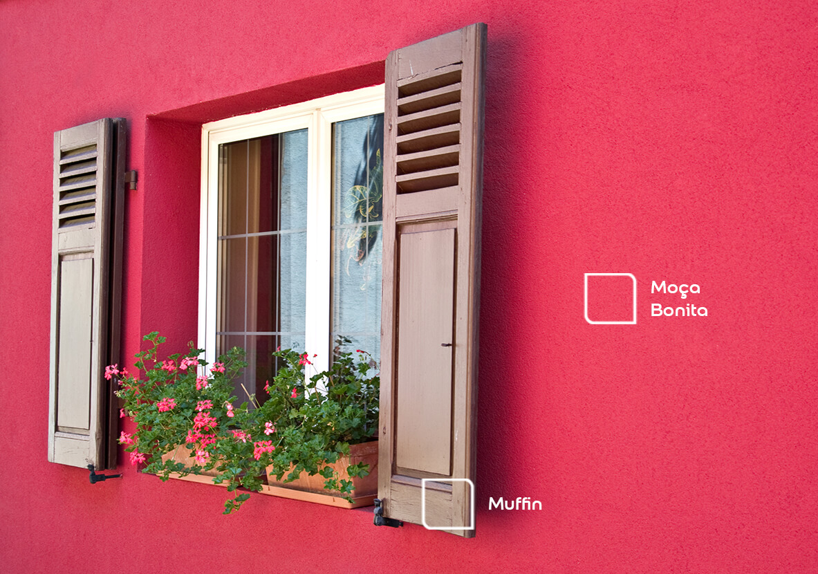 Sepa cómo las ventanas de color pueden aportar un diferencial en su casa