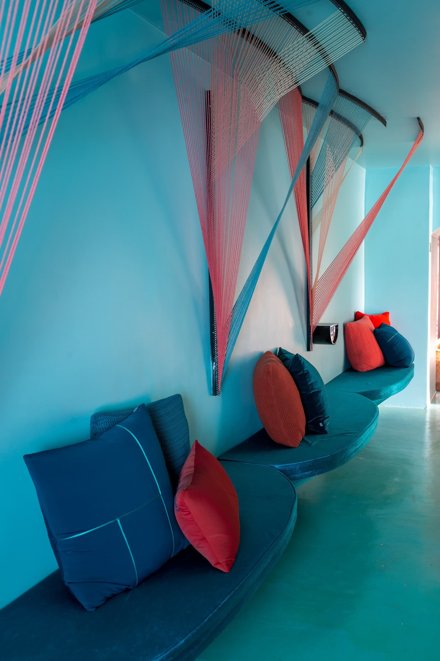  Direto do fundo do mar por Nádia Simonelli.