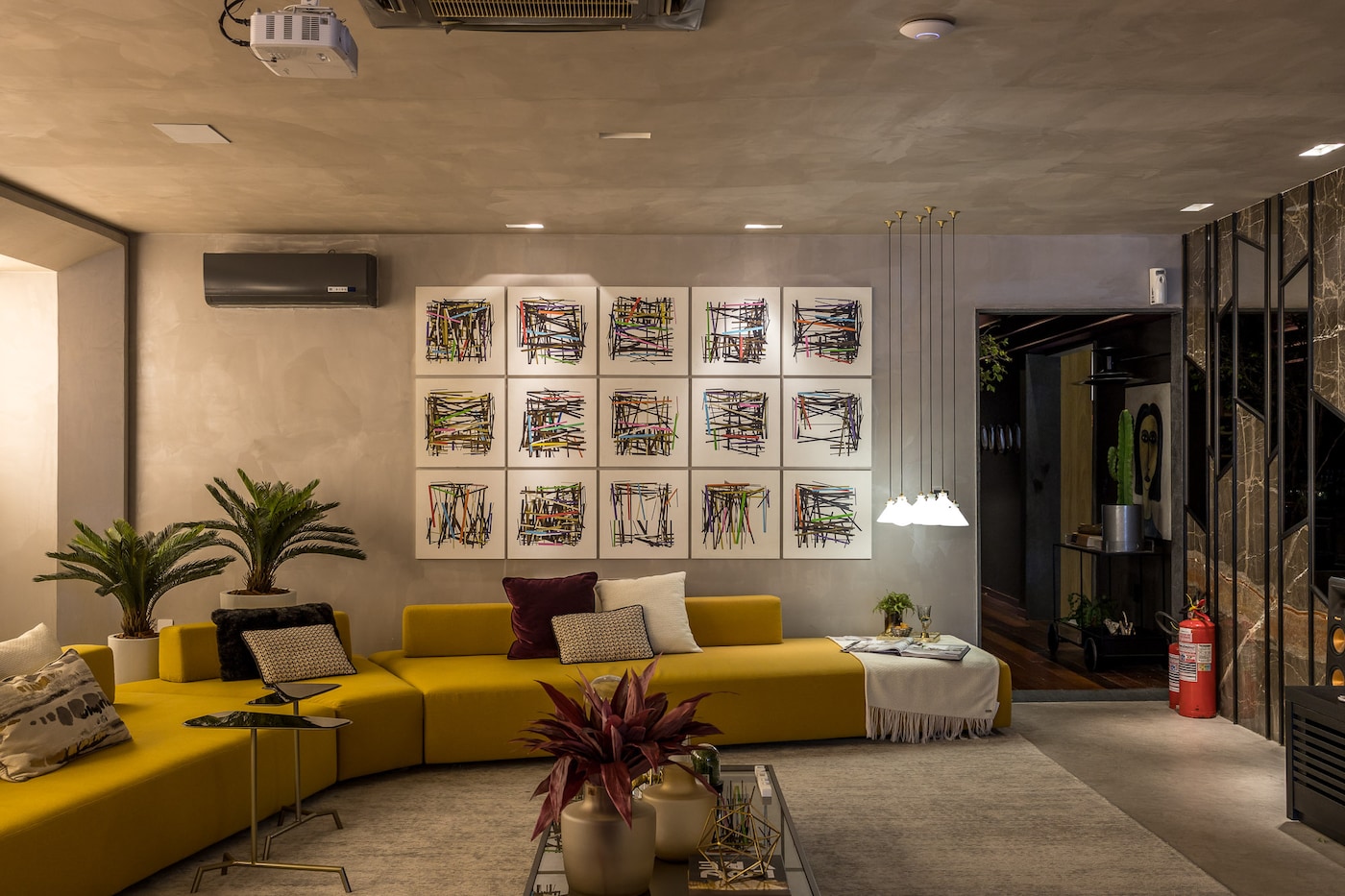 Living Home (Home Theater) pelas Arquitetas: Bárbara Negreiros e Denise Varela 