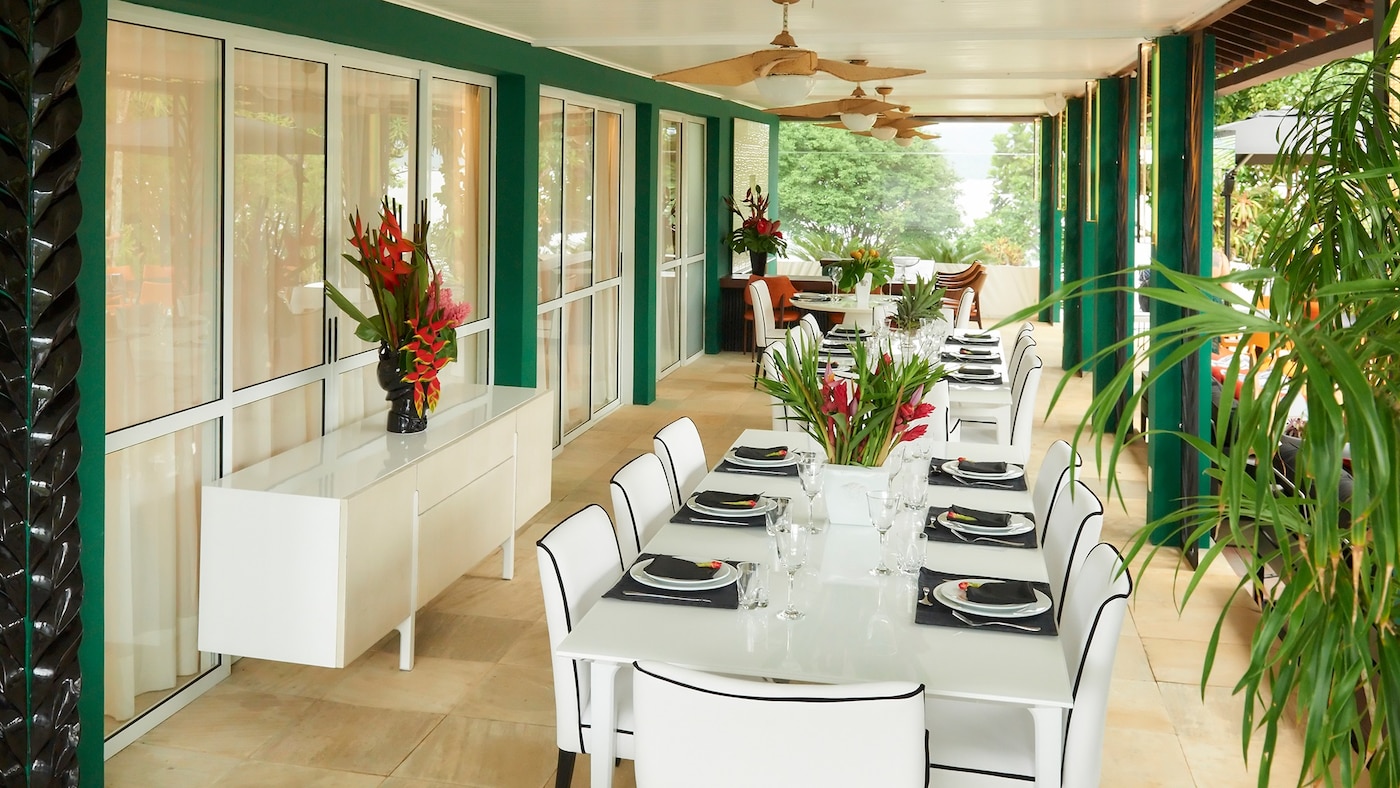 Espaço feito por Patrícia Genovese com as cor Pinheiro Suiço.