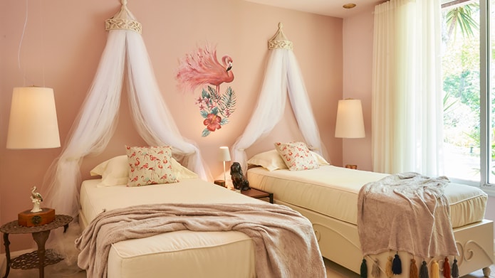 Quarto na Ilha de Caras com cores novas | Tintas Coral.