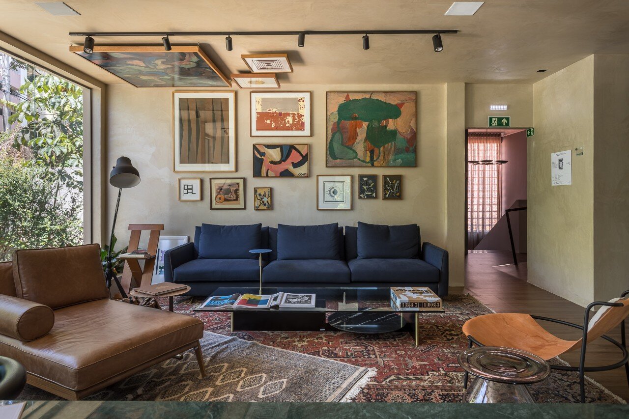 Coral. A tinta oficial CASACOR Bahia | Loft do Colecionador por TRPC Arquitetos.