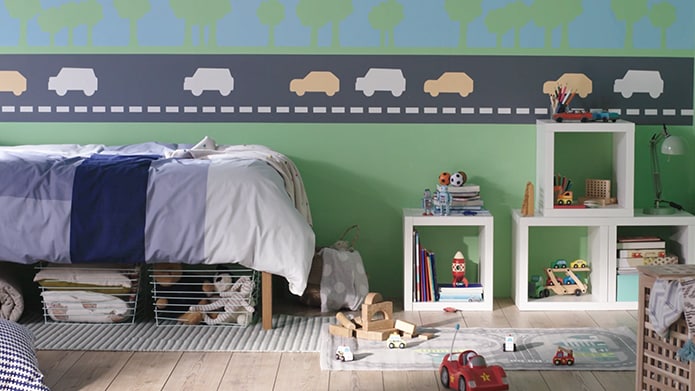 Quarto infantil Carros na decoração com tinta Coral. 