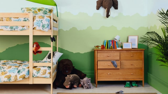 Quarto Selva com as tintas Coral. 