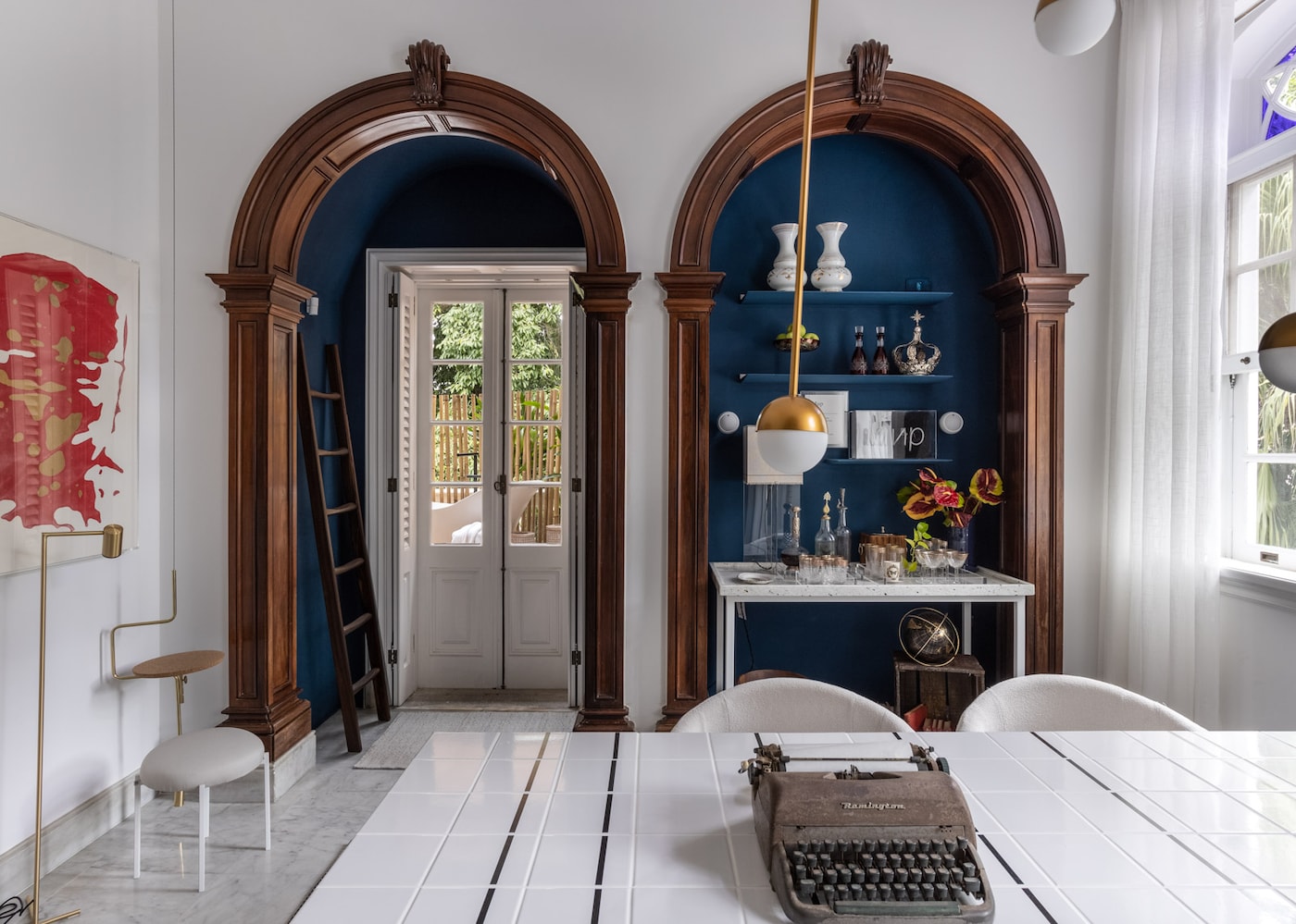 Sala de Reunião e Galeria, de Ricardo Melo e Rodrigo Passos, para CASACOR Rio de Janeiro