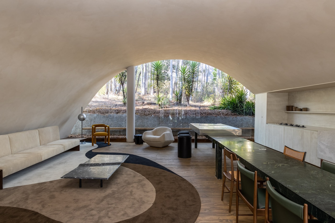 Sala da Casa, de Carla Cruz e Phill Pinheiro, para CASACOR Minas Gerais