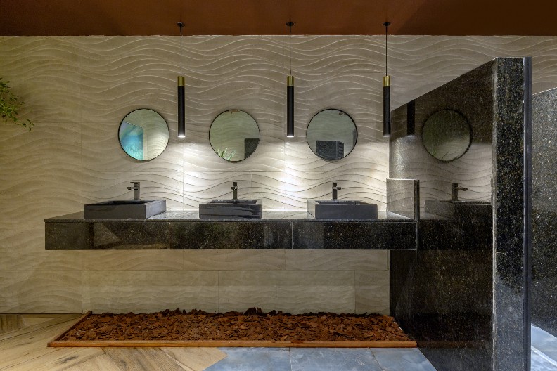 Banheiro Masculino, de Bauen Arquitetura, para Janelas CASACOR Tocantins 