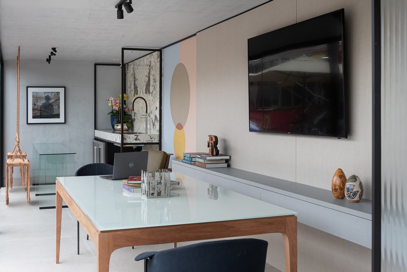 Home Office decorado com paredes Tintas Coral casacor 2020.